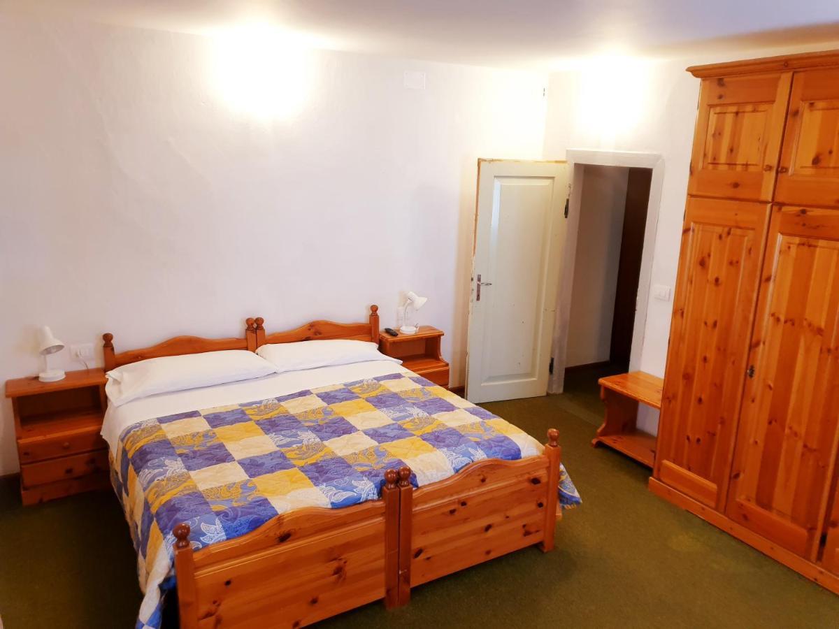 Albergo Trieste Lorenzago Di Cadore المظهر الخارجي الصورة